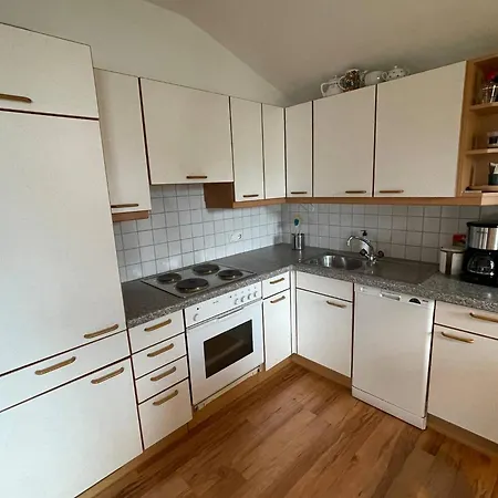 Design By Alpine Host Helpers アパート